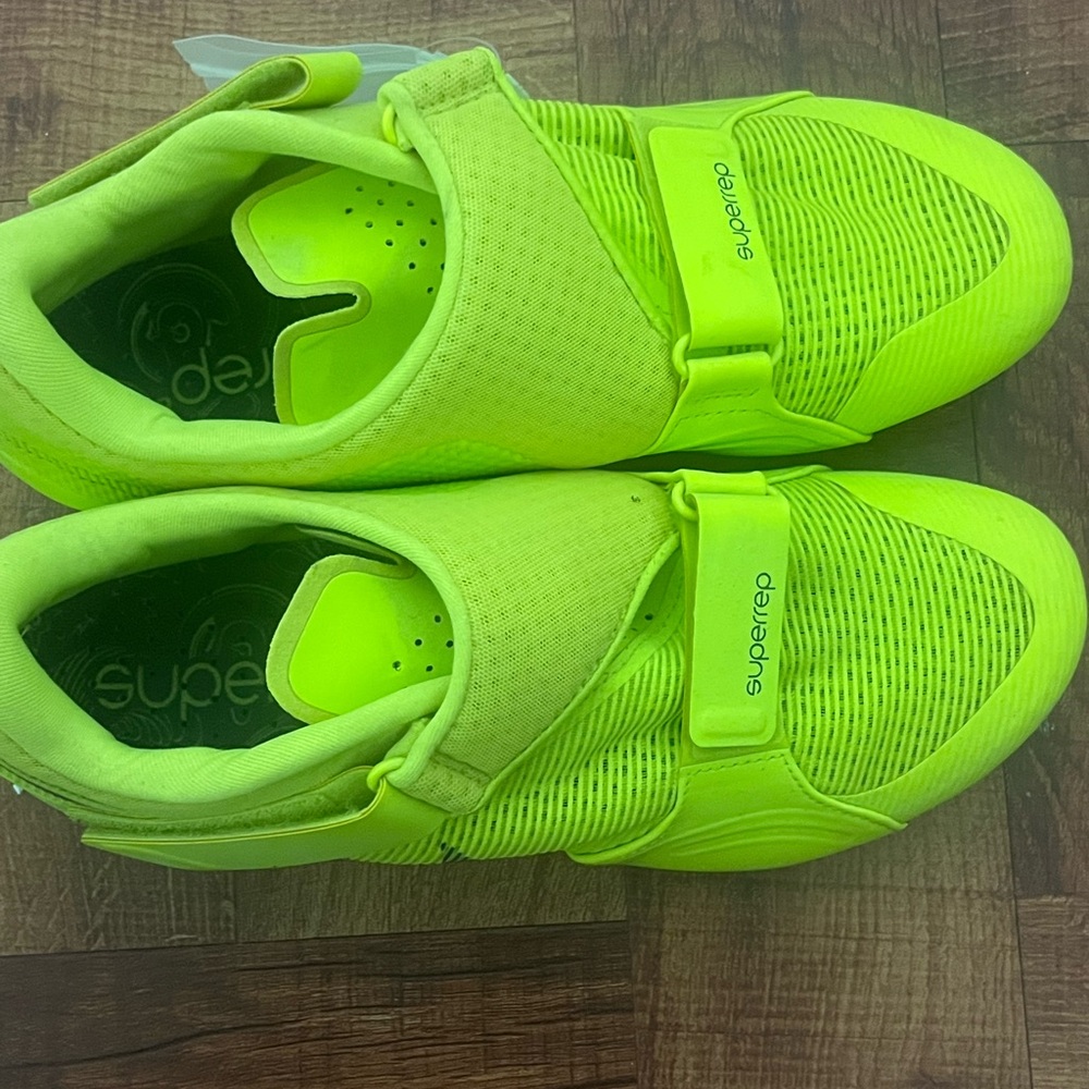 Women’s Nike Superrep Lime Green. Awesome color!